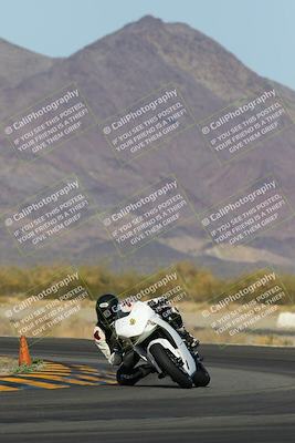 media/Feb-04-2023-SoCal Trackdays (Sat) [[8a776bf2c3]]/Turn 14 (115pm)/